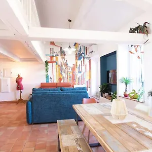 48-suite-jean-top-floor-terrace-5min-walk-sea-ac-wifi.fr-provencehotel.com/