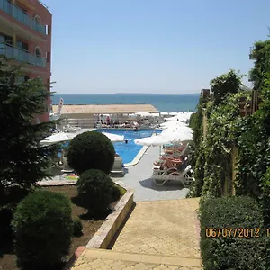 https://sunny-bay-aparthotel.sunnybeach-hotels.org
